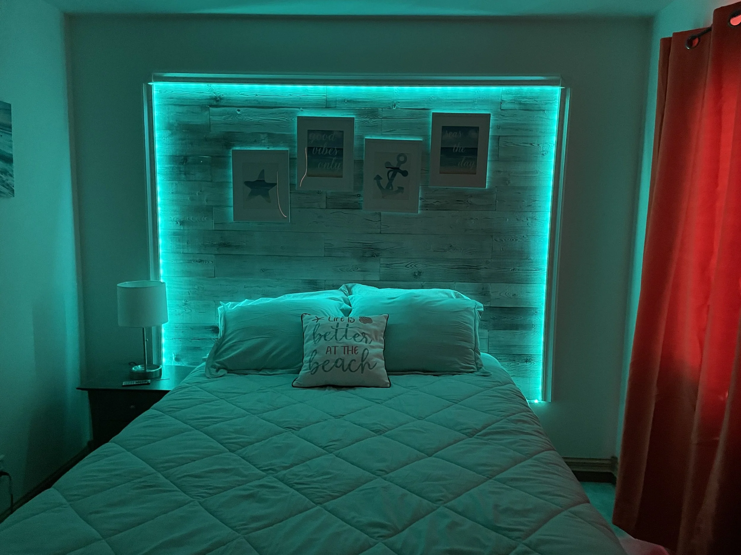 Second Floor Bedroom (Beach)