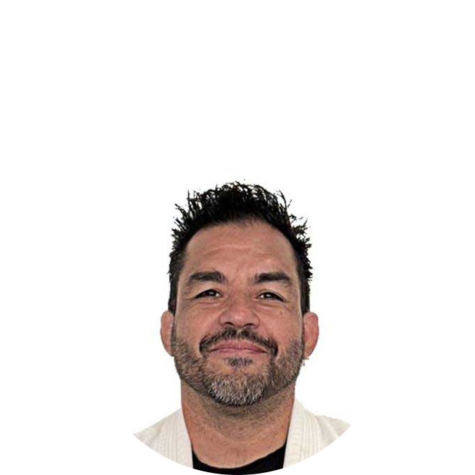  GUSTAVO RAMÍREZ 
 JIU-JITSU COACH 
 Fundador de Smart BJJ 
Cinturón Negro en Jiu-Jitsu Brasileño 