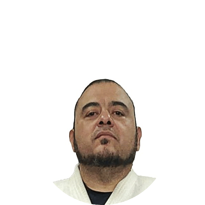 MIKE GUZMÁN 
 JUDO COACH 
 2DO DAN EN JUDO 
Cinturón Café en Jiu-Jitsu Brasileño 
