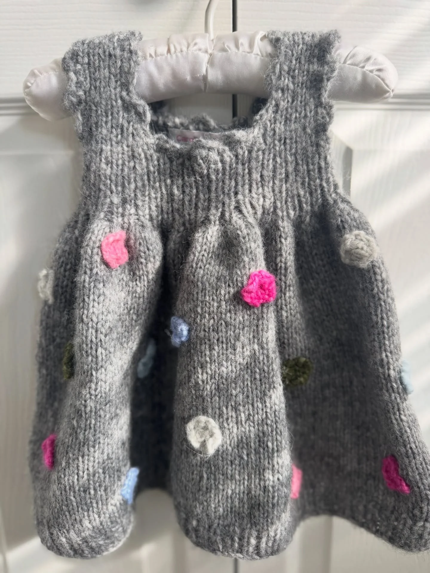 Handknit baby dress 🤍
Size: 12 months
One of a kind &bull; Ready to ship
Soft, cozy, and made with love
Comment &ldquo;SOLD&rdquo; or DM to claim 🩷🩷🩷 #handknitbaby
#handmadebaby
#babyknits
#handknitdress
#slowfashionkids