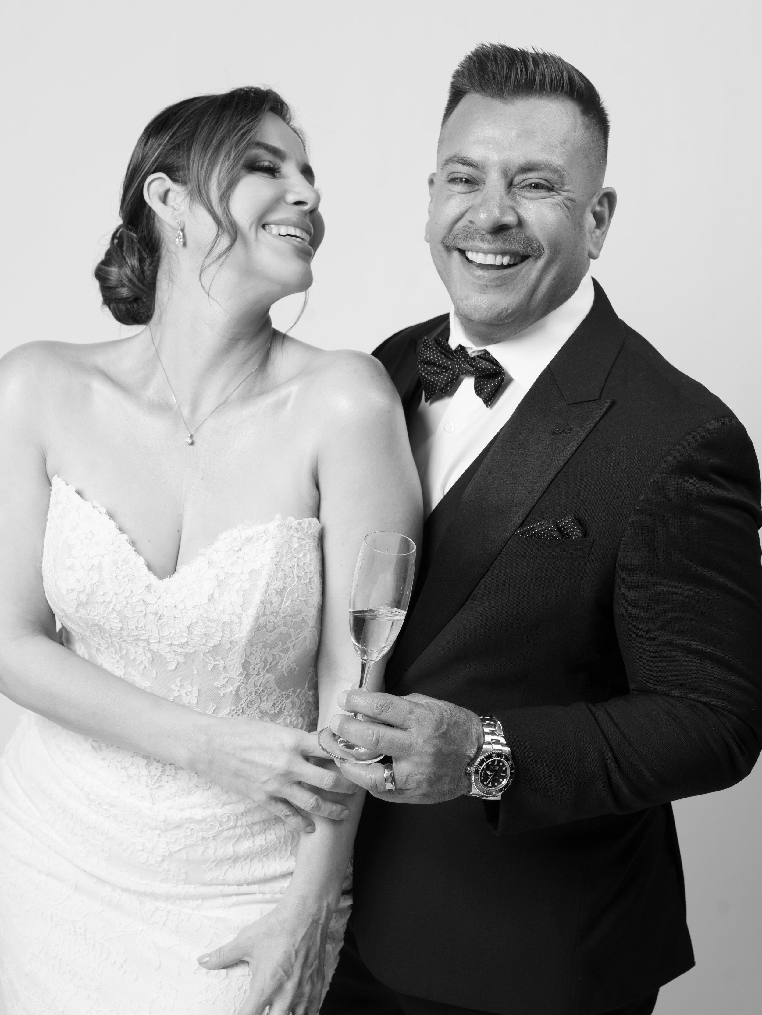 SOCIÉTÉ  EDITORIAL