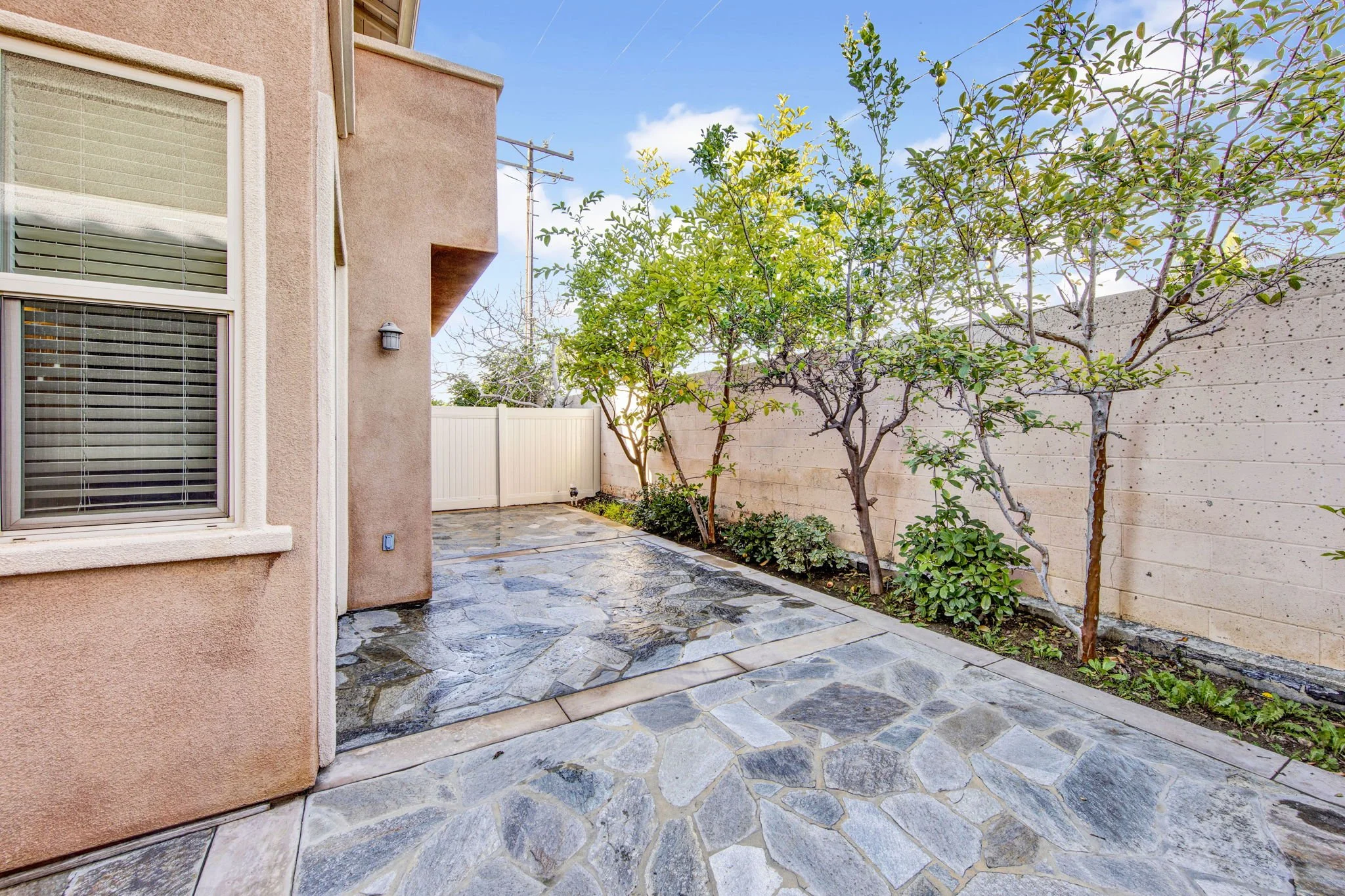 32-web-or-mls-202601201661OrchidWayGardenaCA -44 (1).jpg