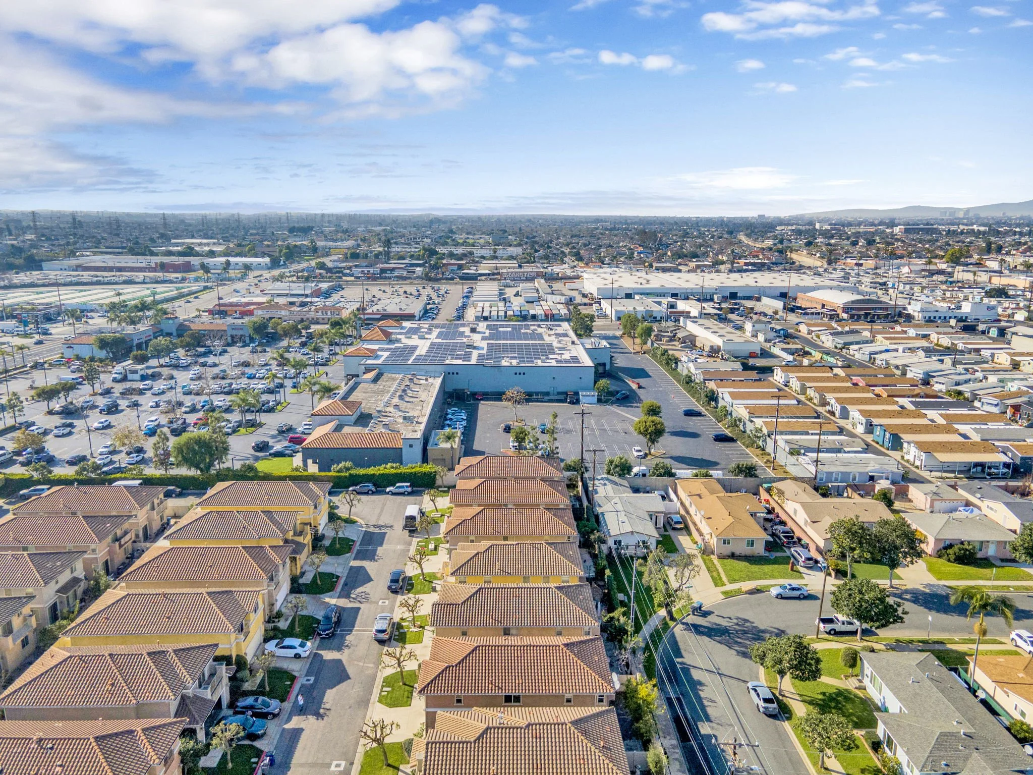 41-web-or-mls-202601201661OrchidWayGardenaCA -38.jpg