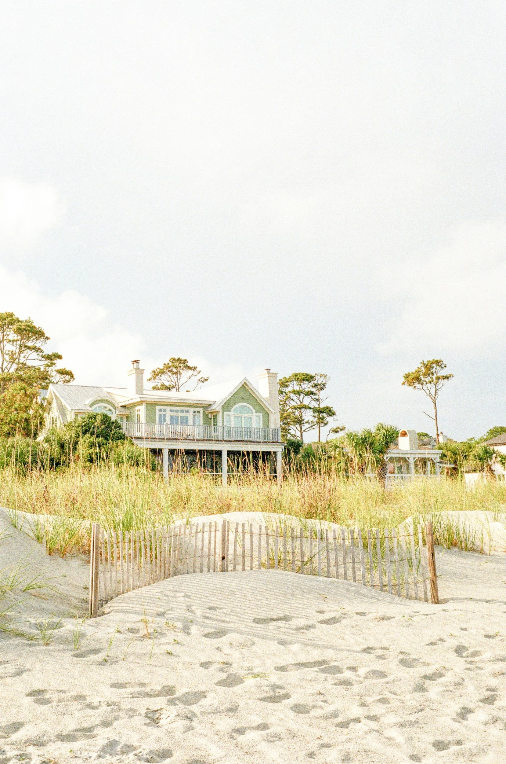What Coastal Rhode Island Sellers Should Understand Before Hiring a Listing Agent
