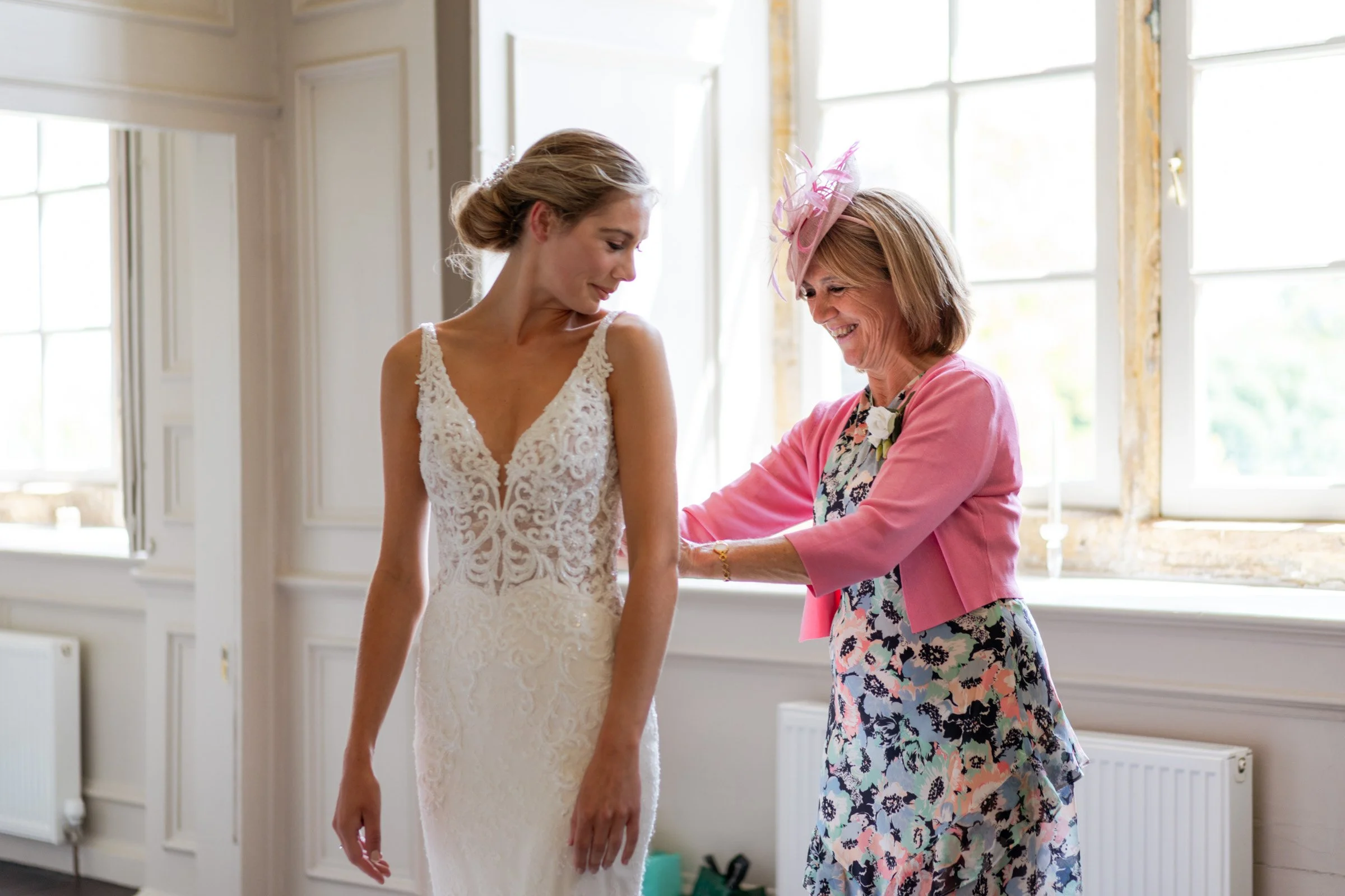 Brympton-House-Wedding-Photographer-10.jpg