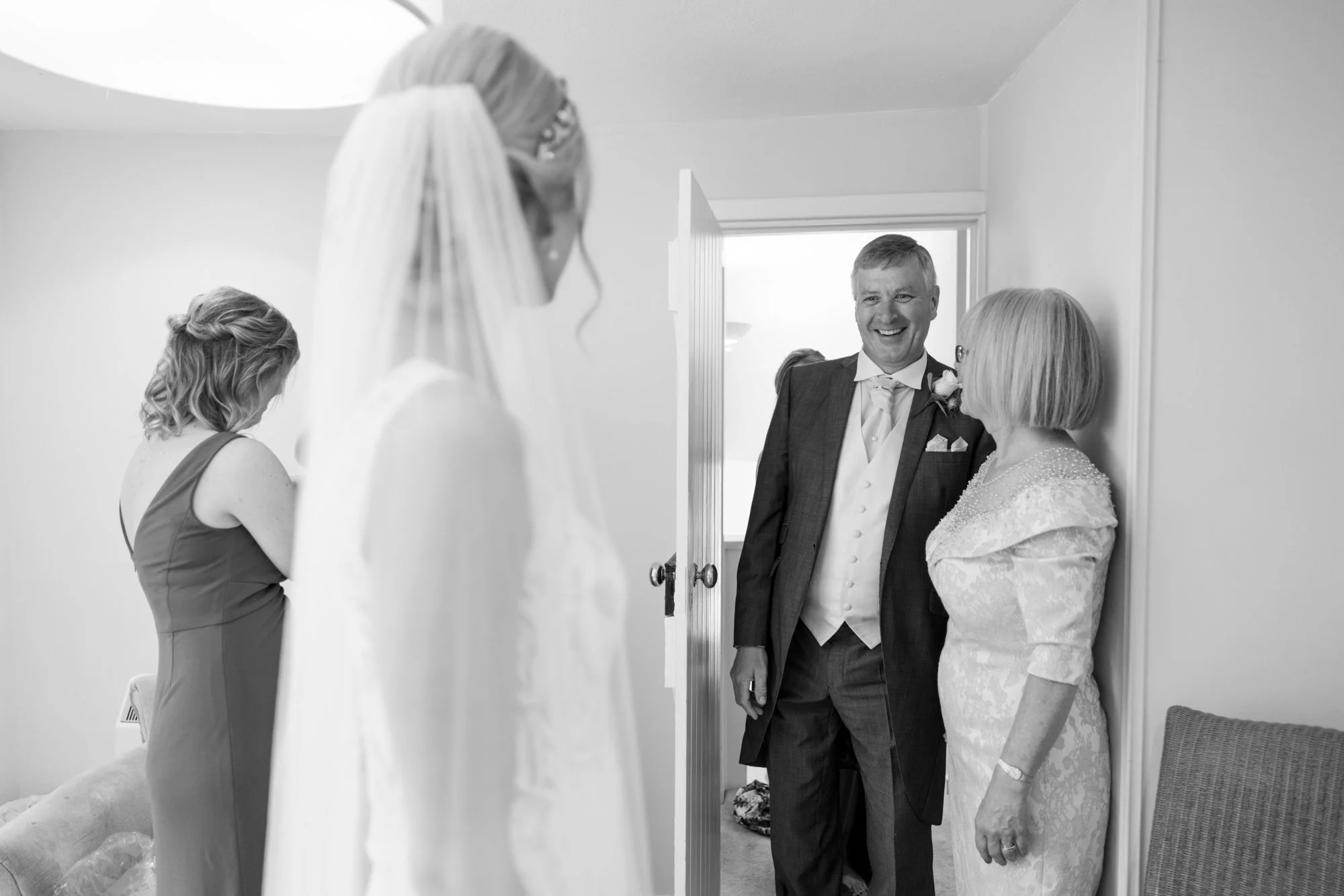 Farnham+Castle+Wedding+Photography_13.jpg