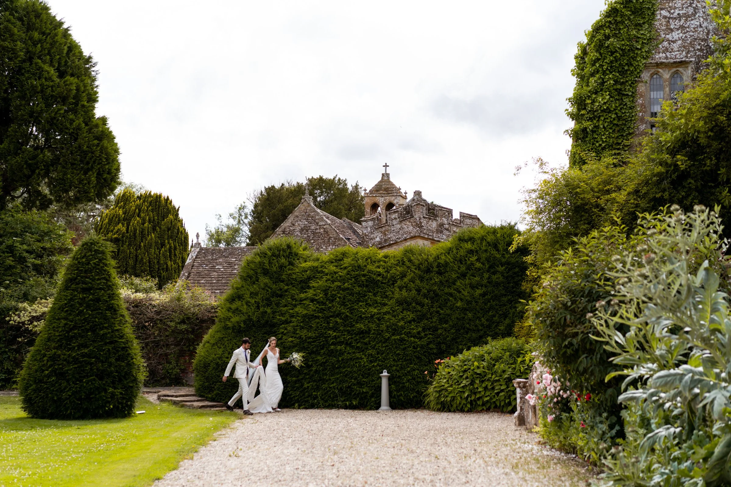 Brympton-House-Wedding-Photographer-40.jpg
