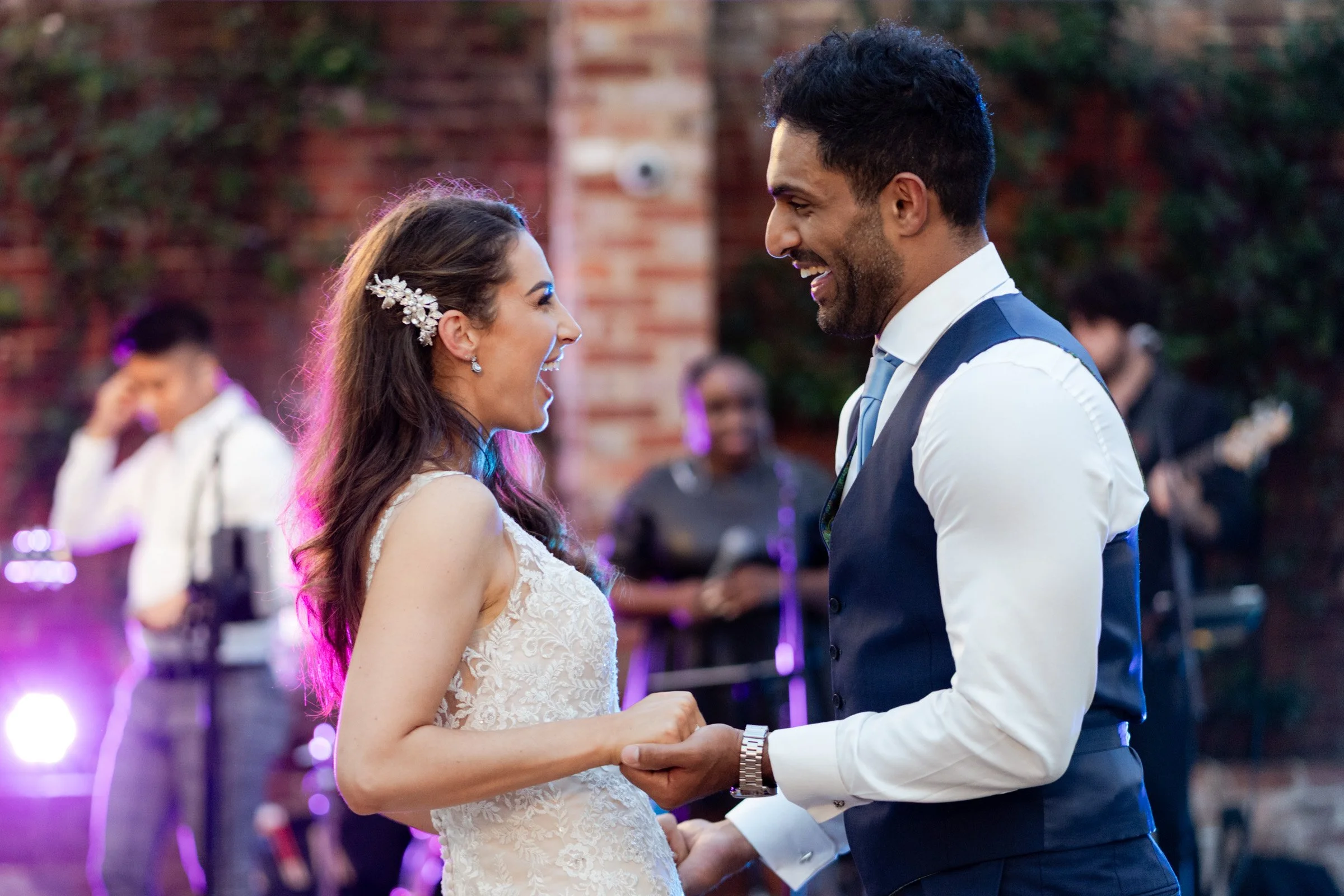 Northbrook-Park-Wedding-Photographer-40.jpg