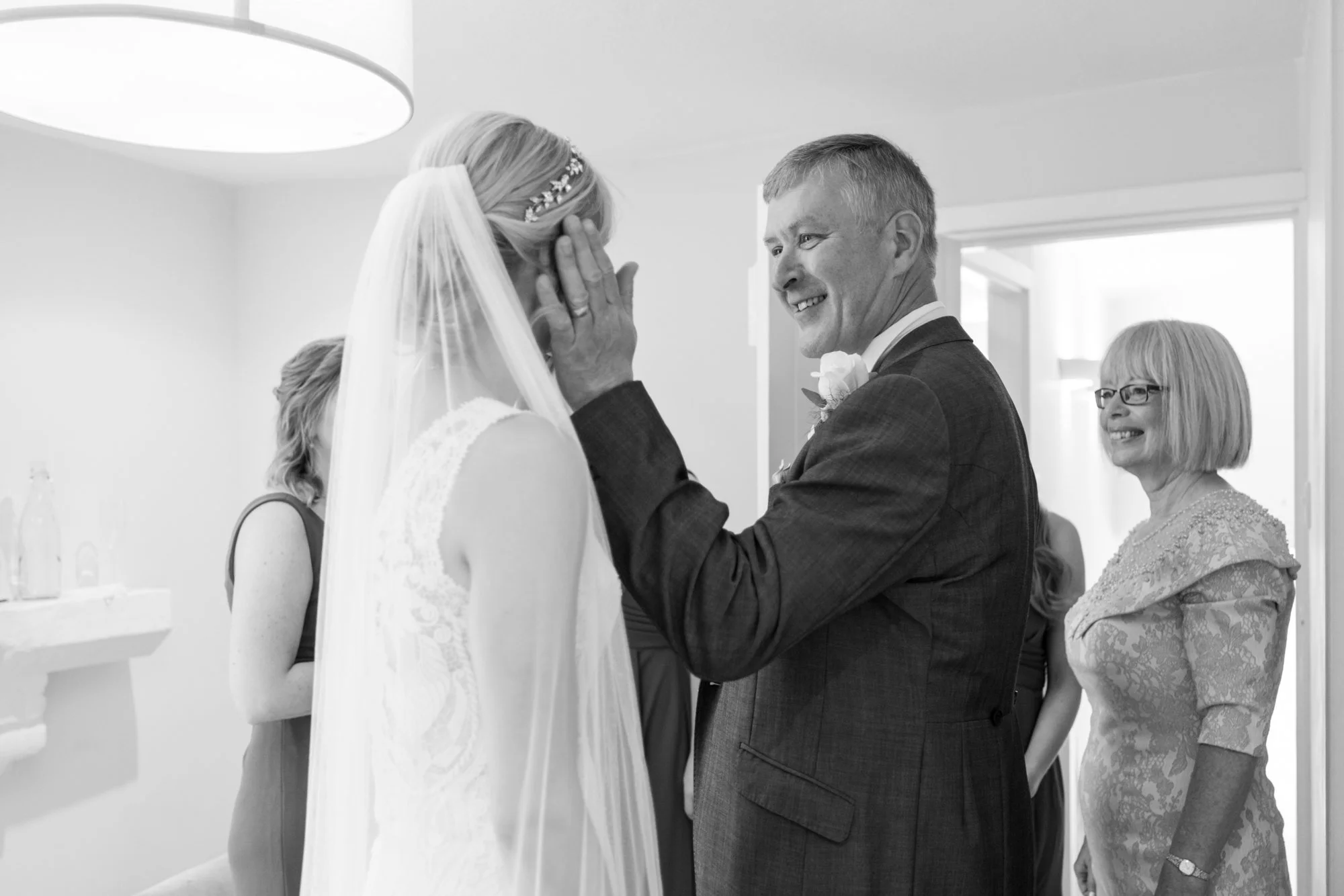 Farnham+Castle+Wedding+Photography_16.jpg