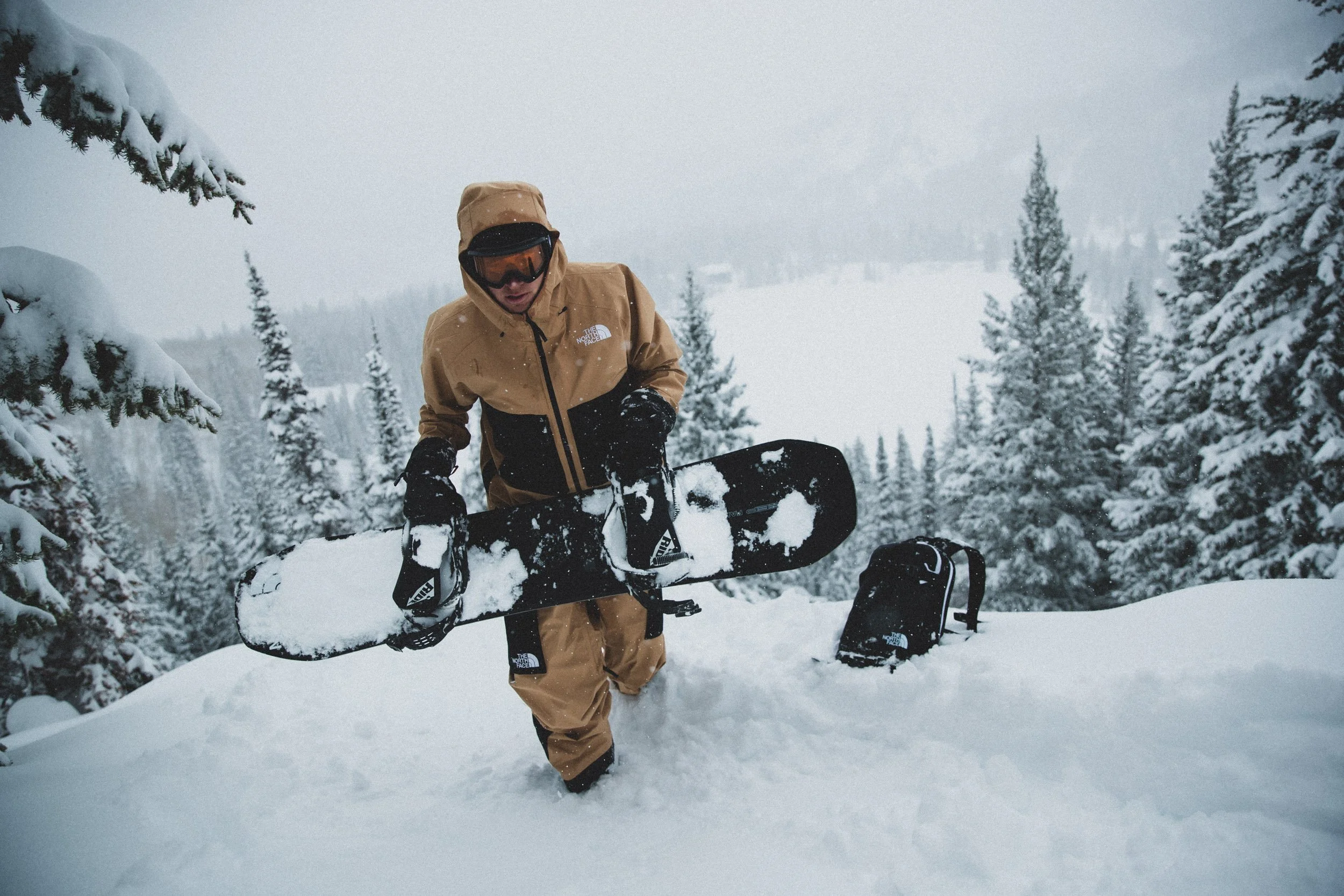 TNF_FW23_Freeride_SideCutGTX_Plumb-19.jpeg