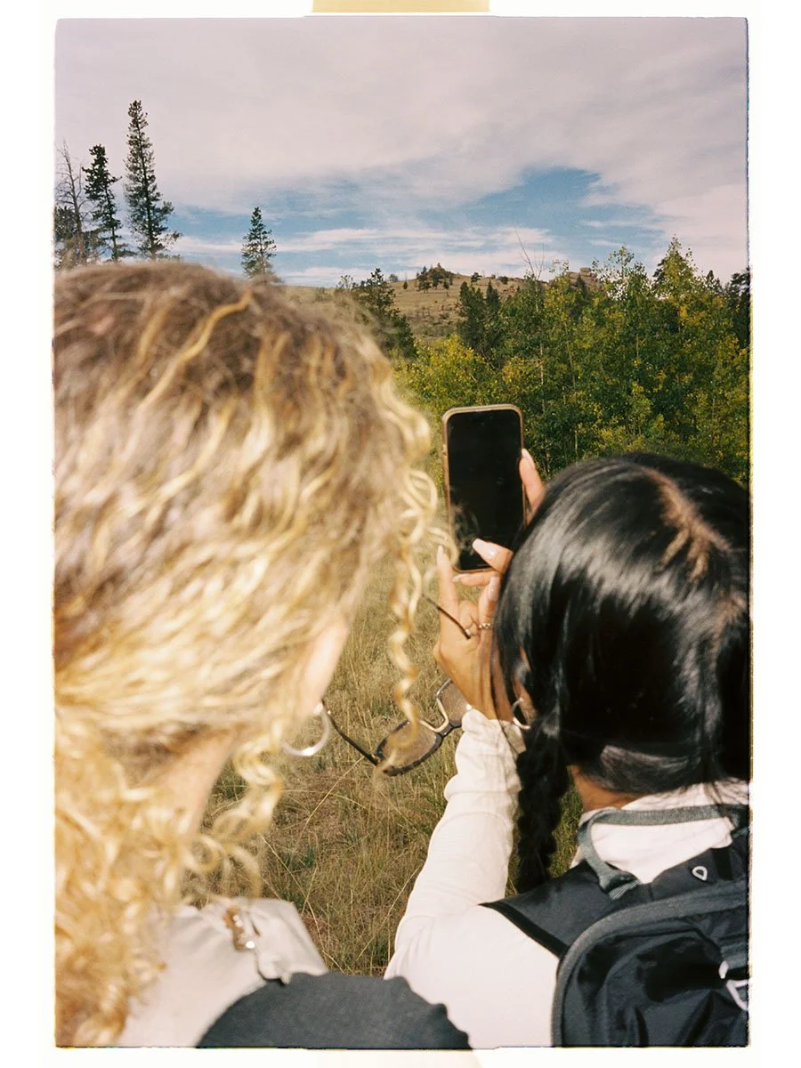 SS25_OfftrailHike_BTS_Film1.jpg