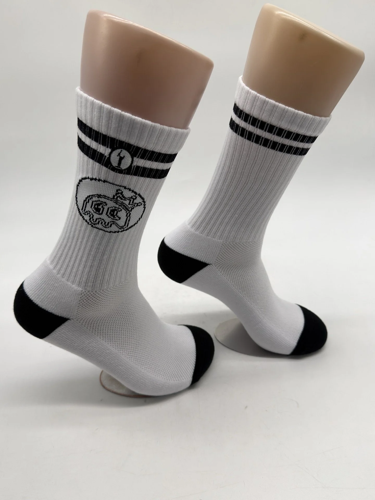 GL Socks Black and White