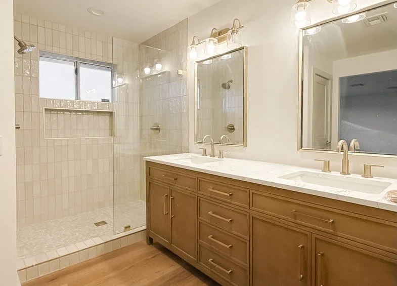 so freshhhhh. after and before. updates on this bathroom to bring in a more contemporary spa feel