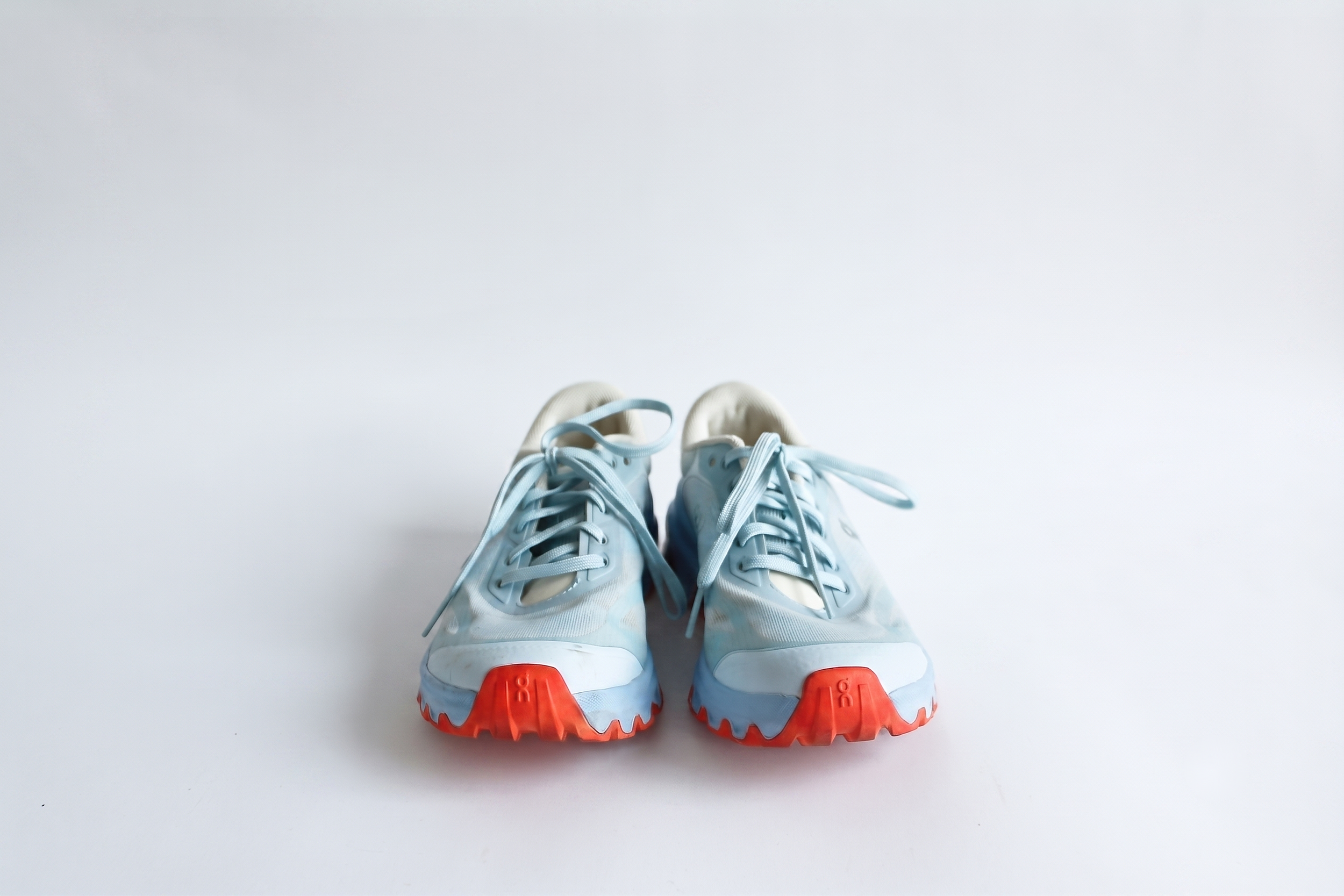 tenis_frontal_sin_estrella_2x (4).png