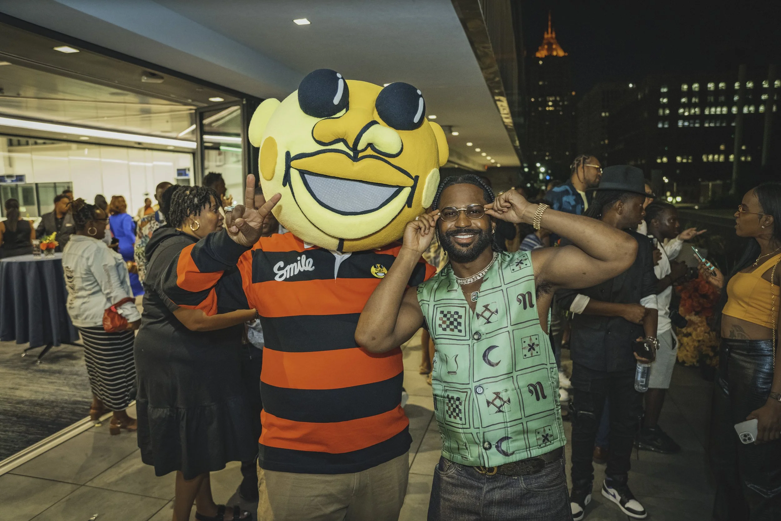 Big sean with Smile mascot