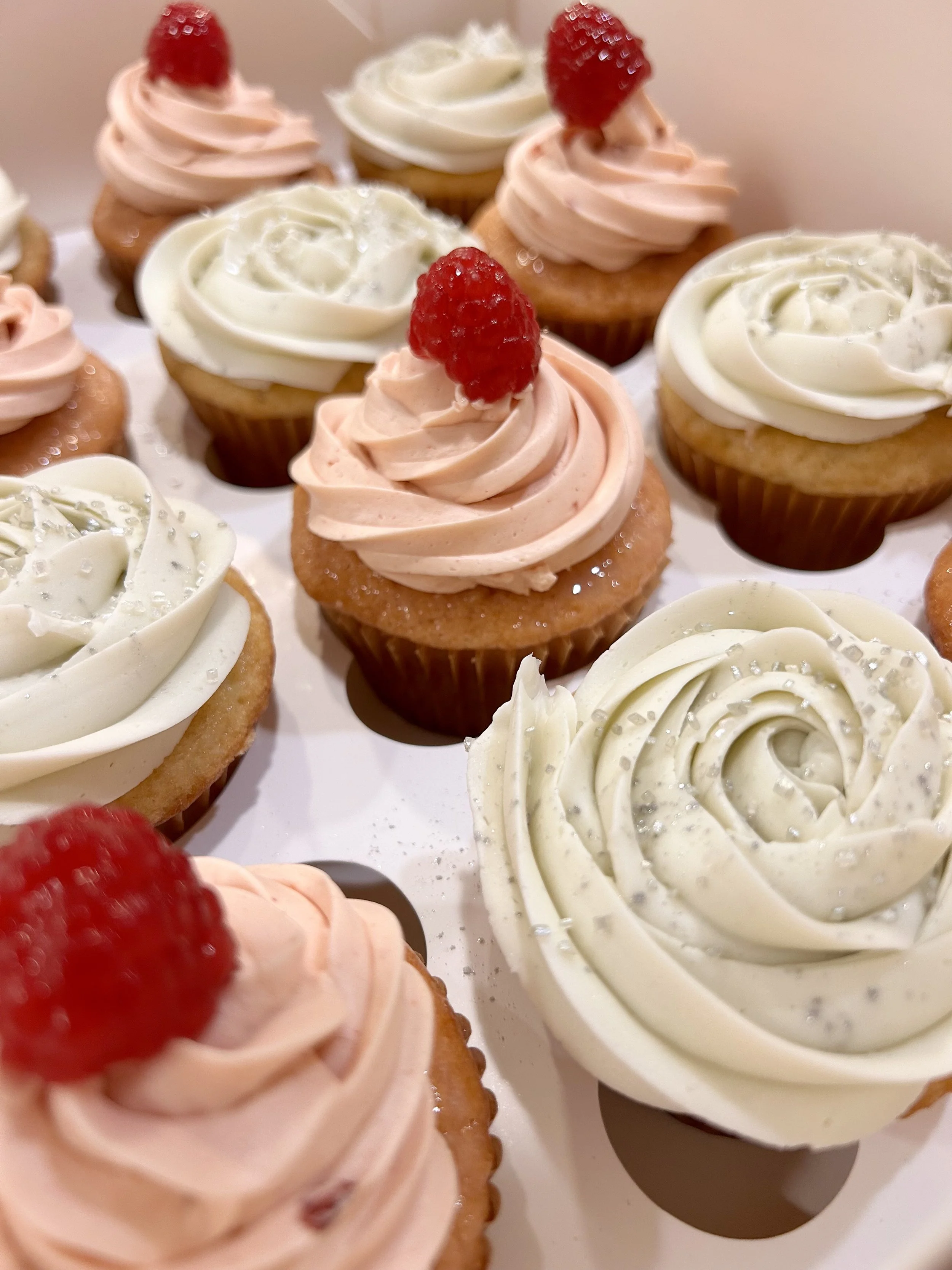 vanilla and berry cupcakes
