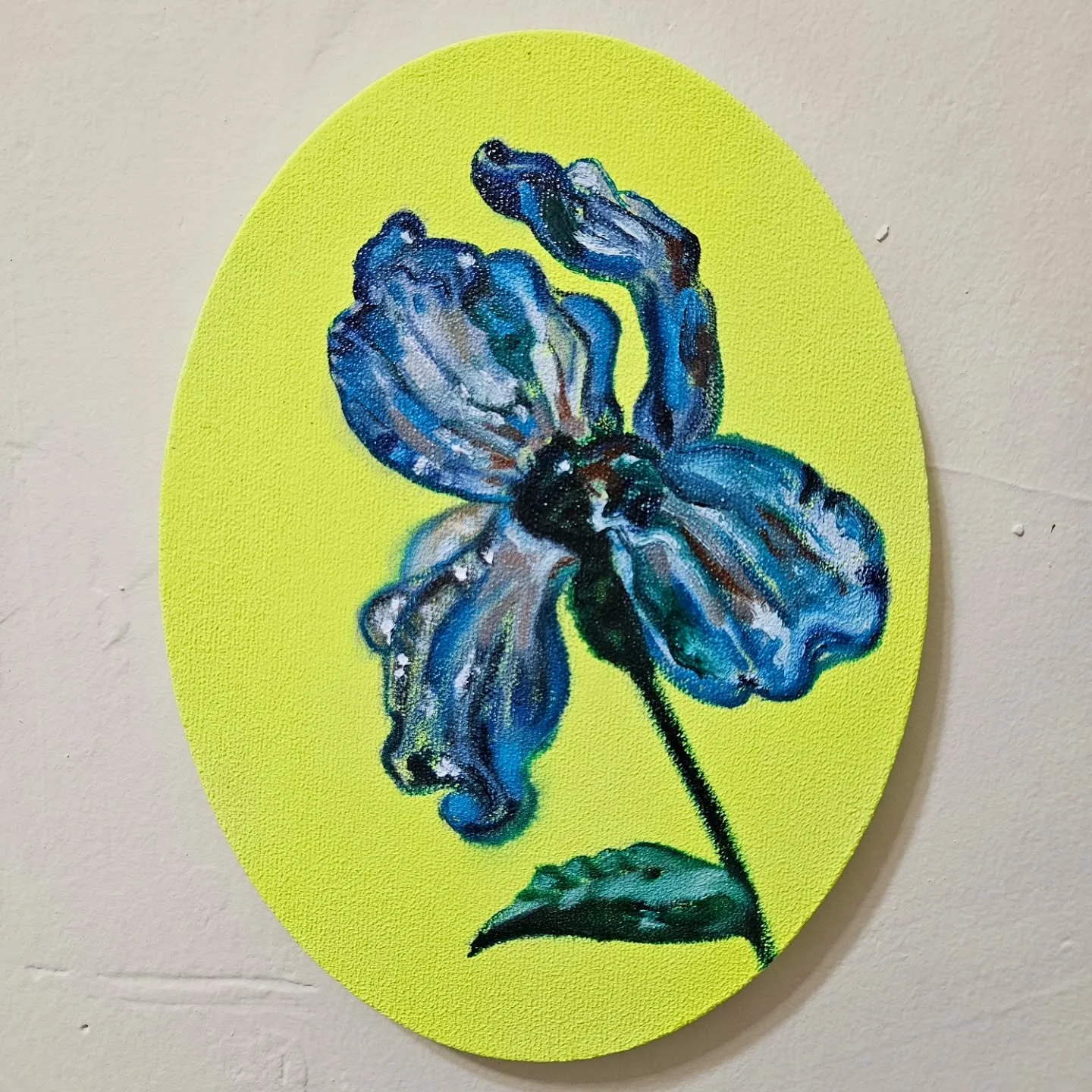 One of the studies I've made while exploring neon color relationships 🥰
#neonpaint #oilpainting #iris #painter #artistsofinstagram