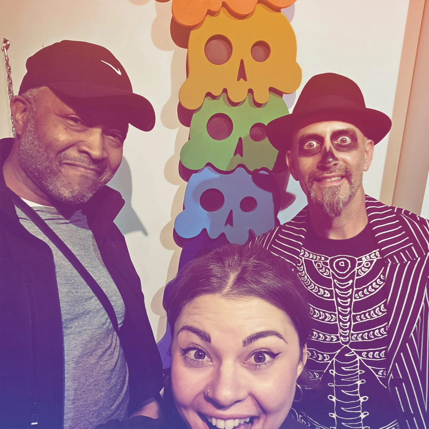 I had so much fun at the Skull Show opening last night! Thank you to @mary_urbas99 for including me in the show!