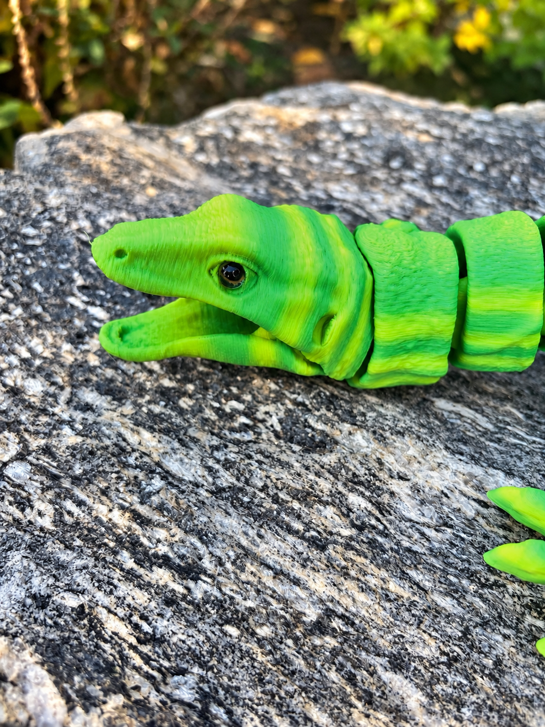 Serengeti Lime Green head.PNG