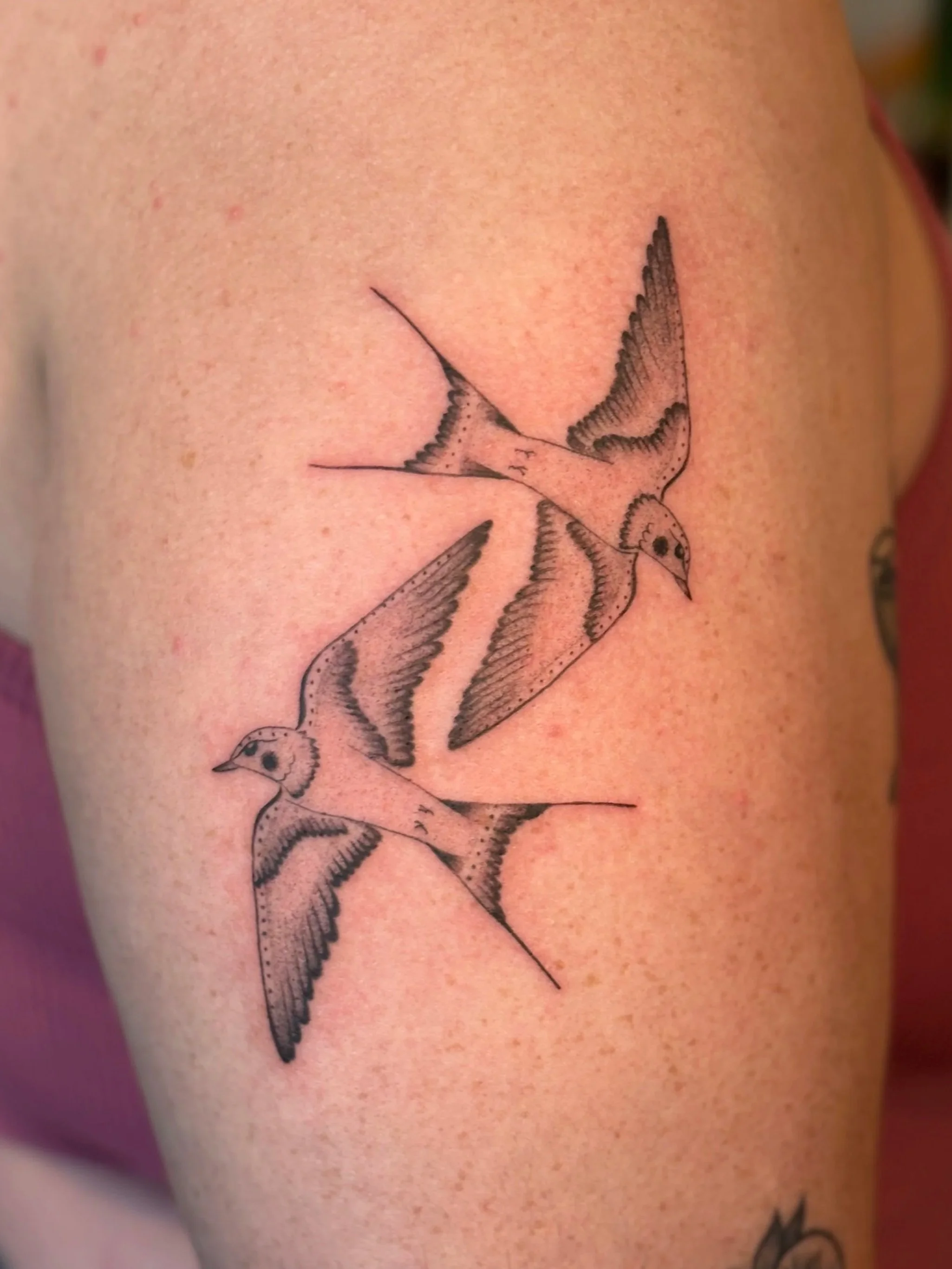 birds+on+arm.jpg