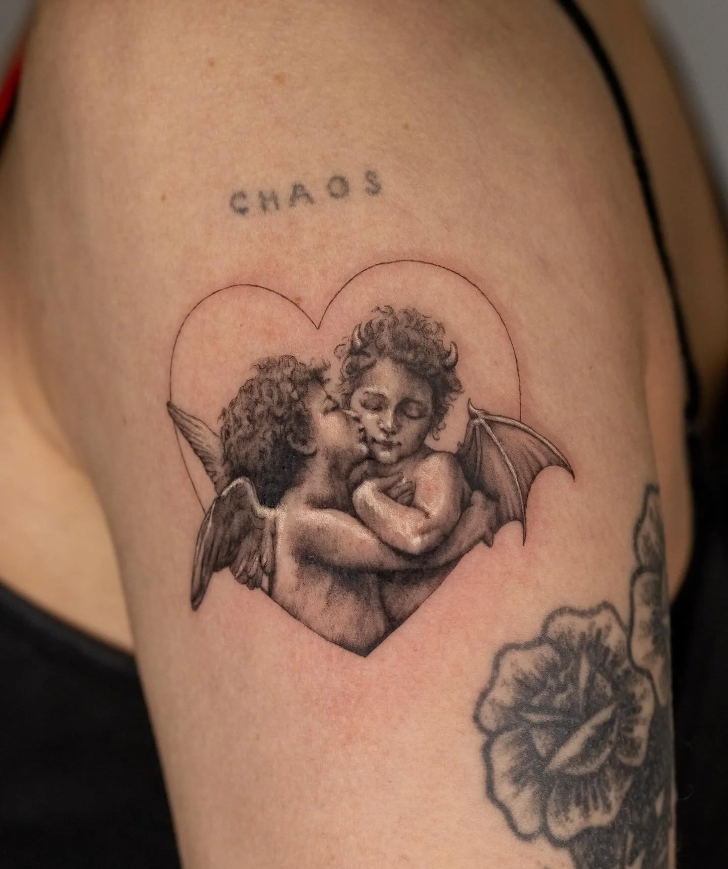 Absolutely loved doing this tattoo for Sienna ✨

Fineline tattoo, art tattoo, tattoo artist, Miami tattoo artist