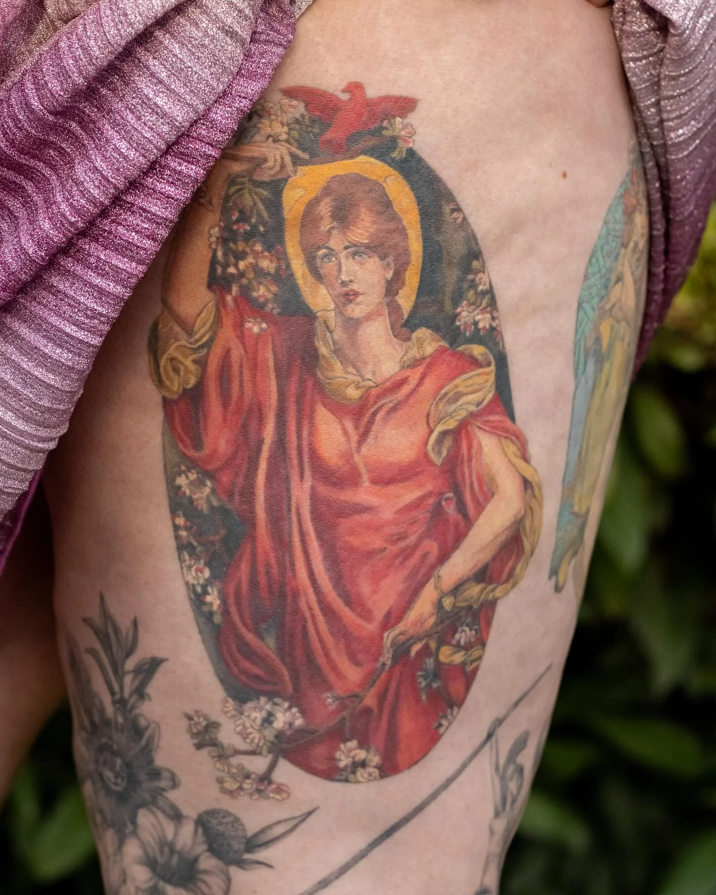 fully healed details from Hannah&rsquo;s fine art leg sleeve ✨ this was one of my most favorite projects to tattoo!

#tattoo #art #inked #tattooartist