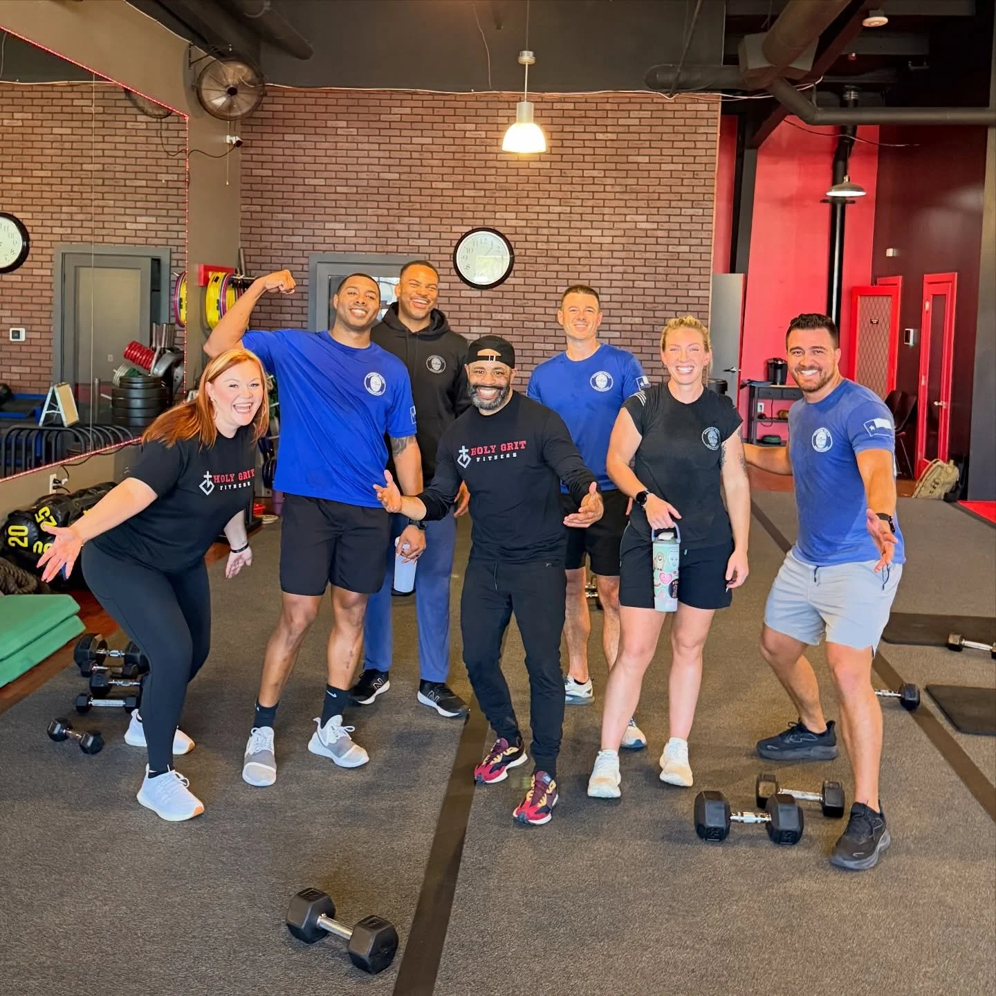 We loved having @mckinneypolice visit us for a workout the other day 🙌🏼 SEE YALL AGAIN SOON