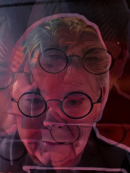 multiple round glasses