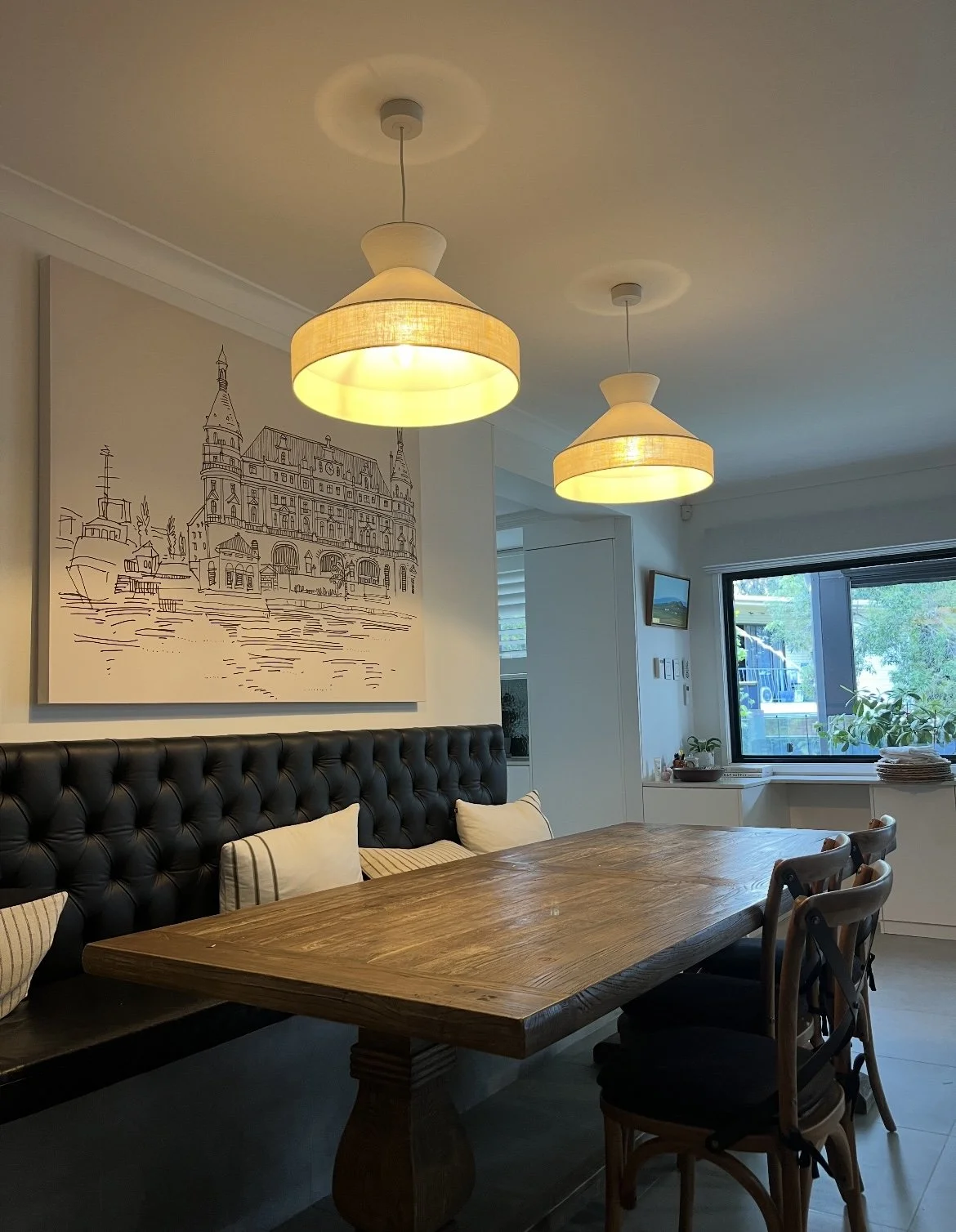pendant lights above dinning table