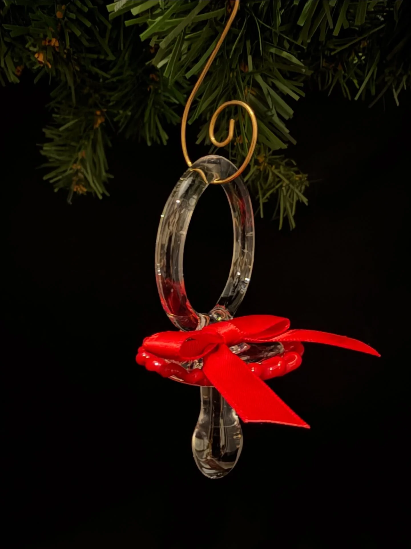 Pacifiers are now available in our shops &amp; online! Available in red, yellow, white, blue &amp; pink. A perfect gift for the sweetest little one. 

#lawrencefamilyglass #lawrencefamilyglassblowers #ilovebrowncounty #nashvilleindiana