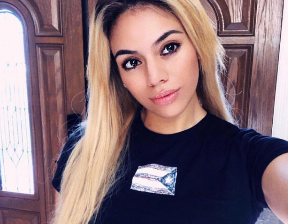 DinahJane.webp