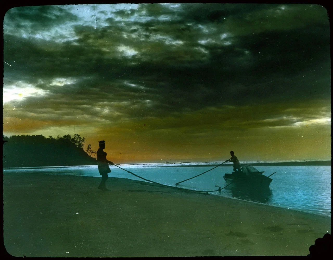 herbertgeddes-twomenlandingonabeach.webp