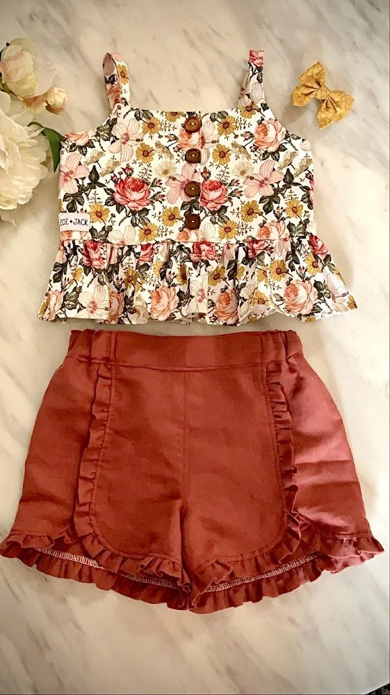Kiki Ruffle Shorts (Size 6)