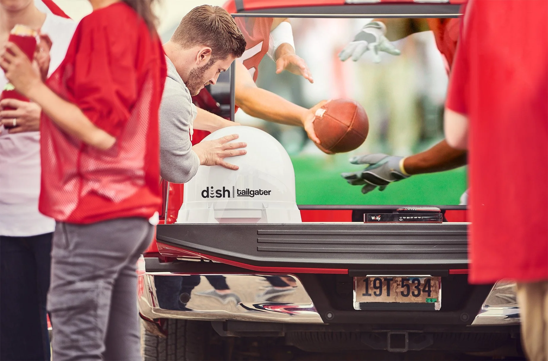 180517_dish outdoors_shot 06_1028_RGB_low-res.jpg