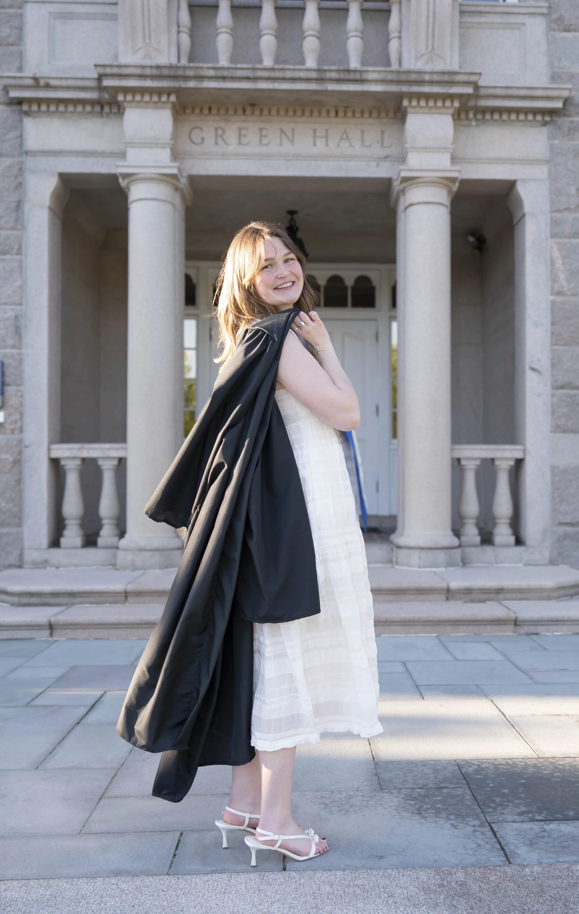 katiegrad2026-39.jpg