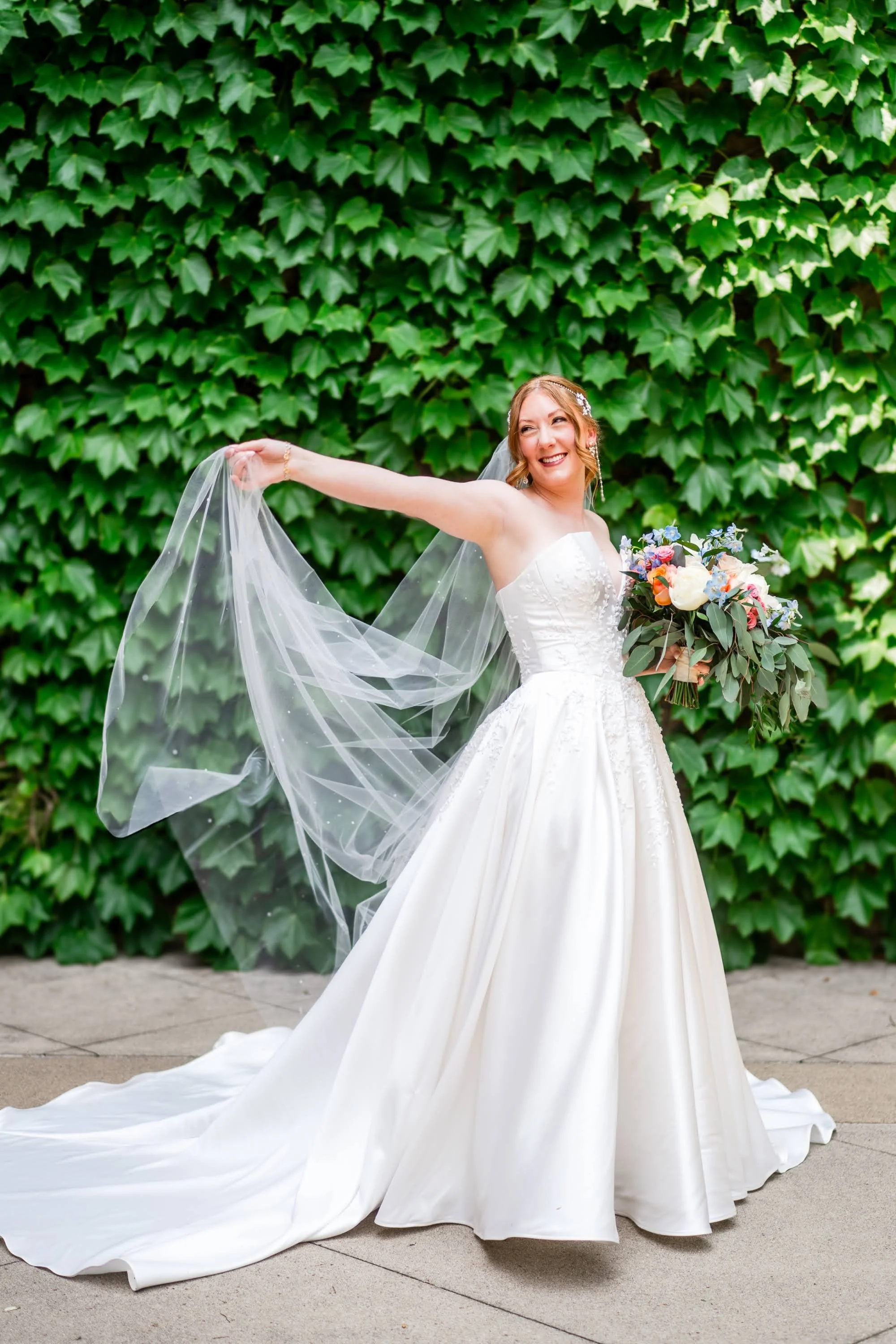 25.06.01 - Erica & Johan Wedding - The Club at Corazon - Dublin Ohio - sneak peek-13_Original.jpeg
