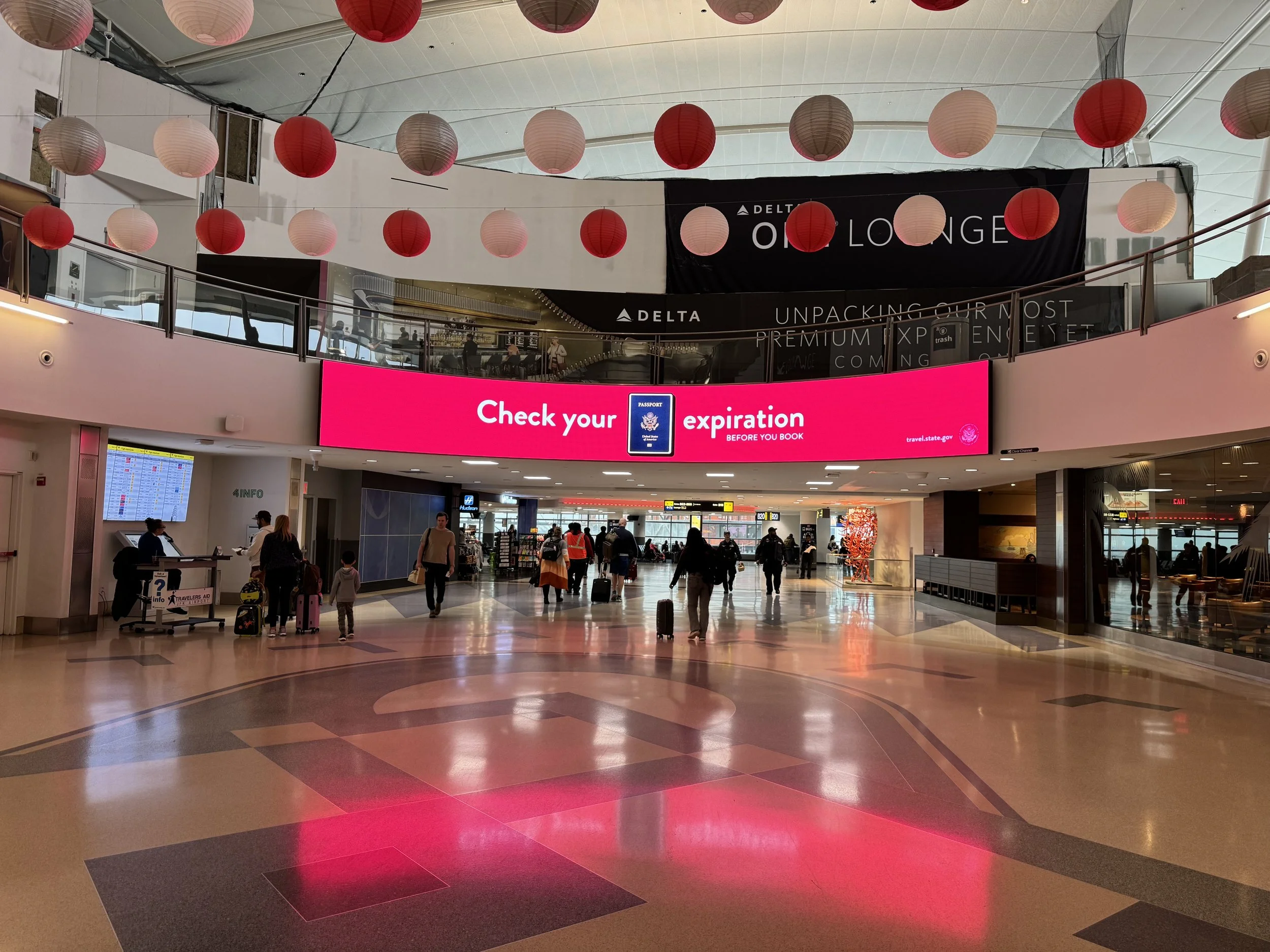 AIR_JFK_PK3VW-1_Digital_LCD_Screen_USDepartmentOfConsularAffairs_20240401 (94).jpg