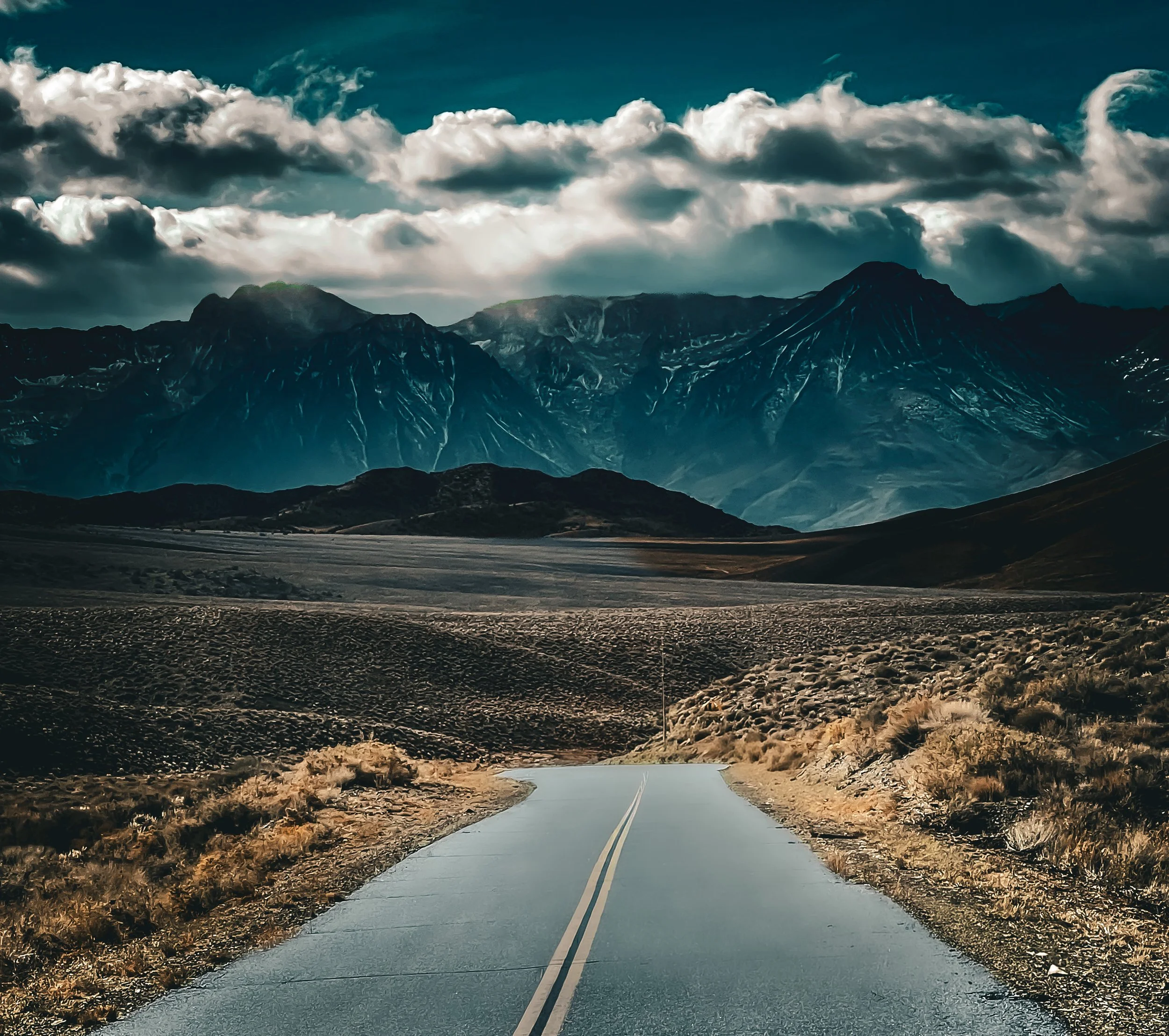 Eastern Sierra-Open Road 