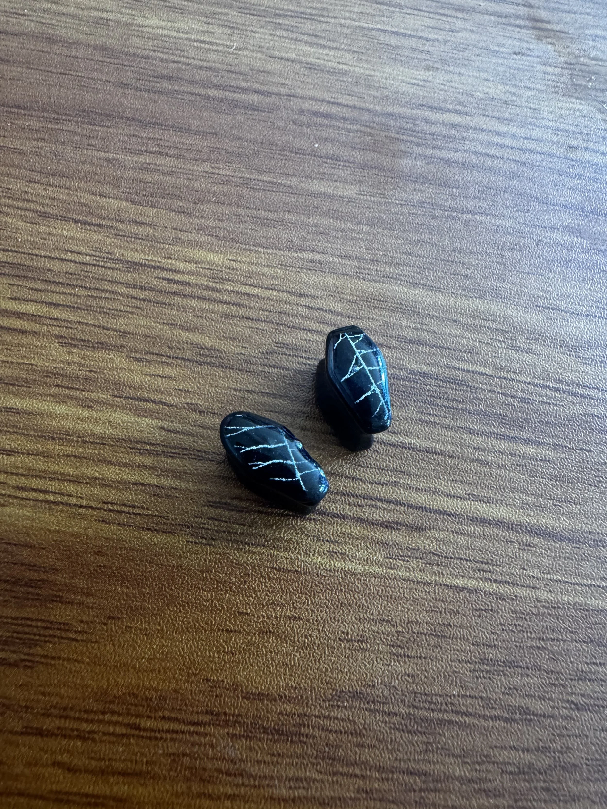 8mm/0g spider web obsidian coffin plugs