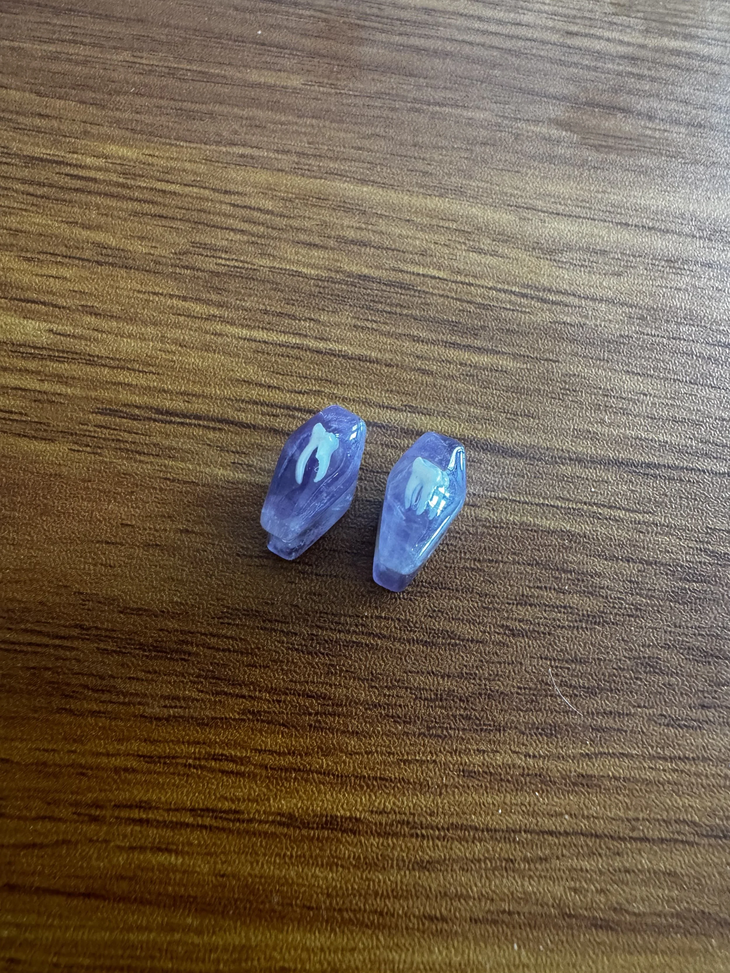 8mm/0g mink tooth amethyst coffin plugs