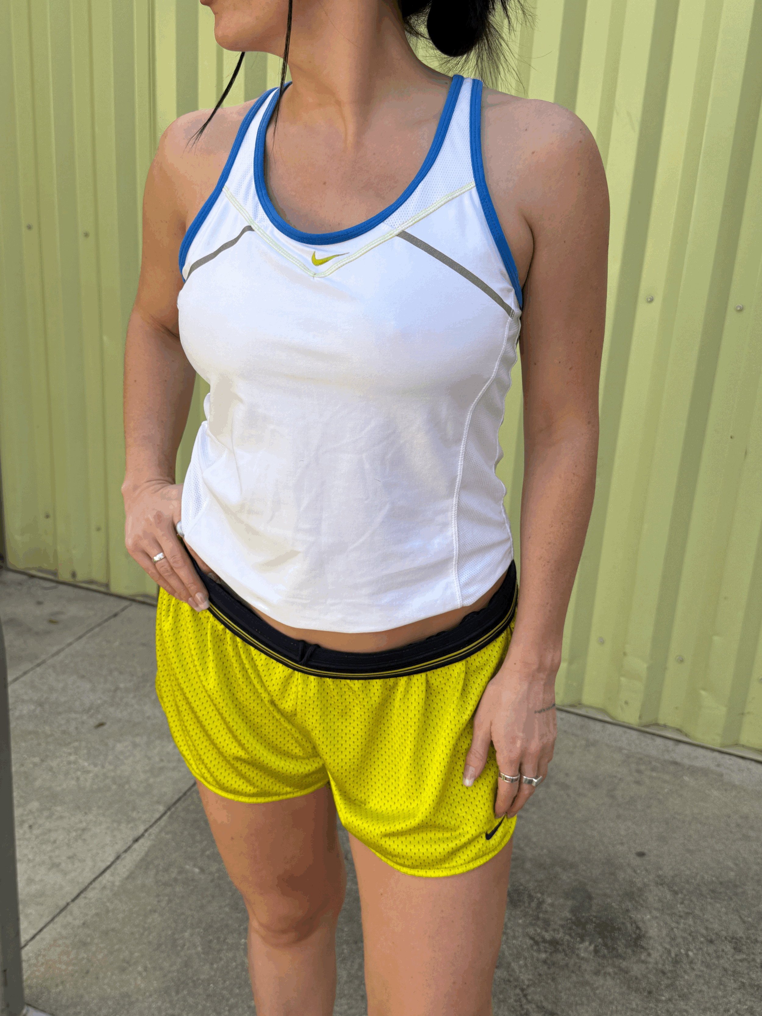 white nike tank (large)