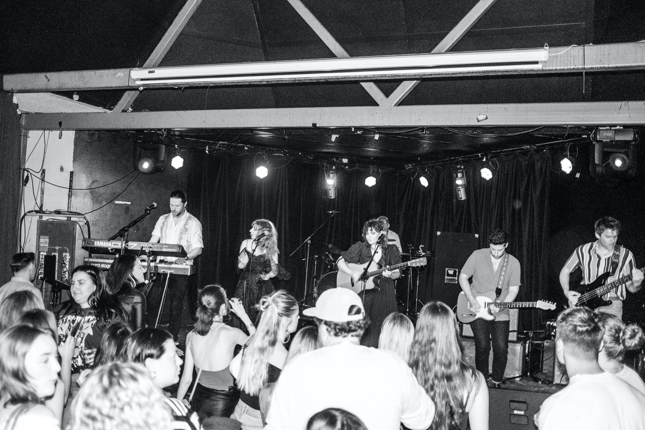 Second Hand News Tributes - Live from The Westernport Hotel, San Remo_3_Nick Tam