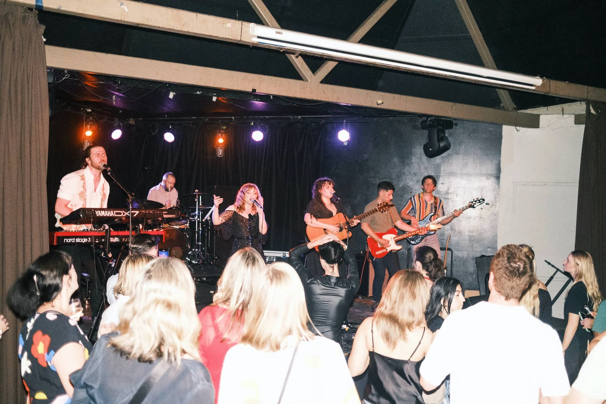 Second Hand News Tributes - Live from The Westernport Hotel, San Remo_6_Nick Tam