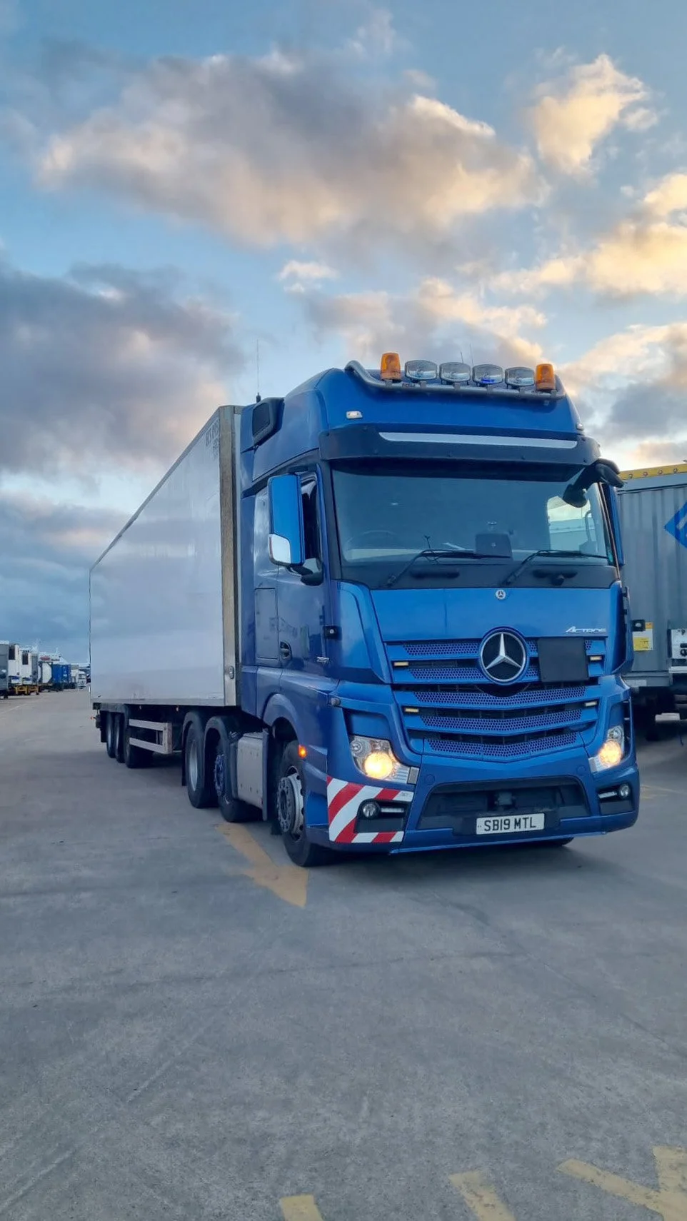 WhatsApp Image 2026-01-20 at 20.23.56 copy.jpg