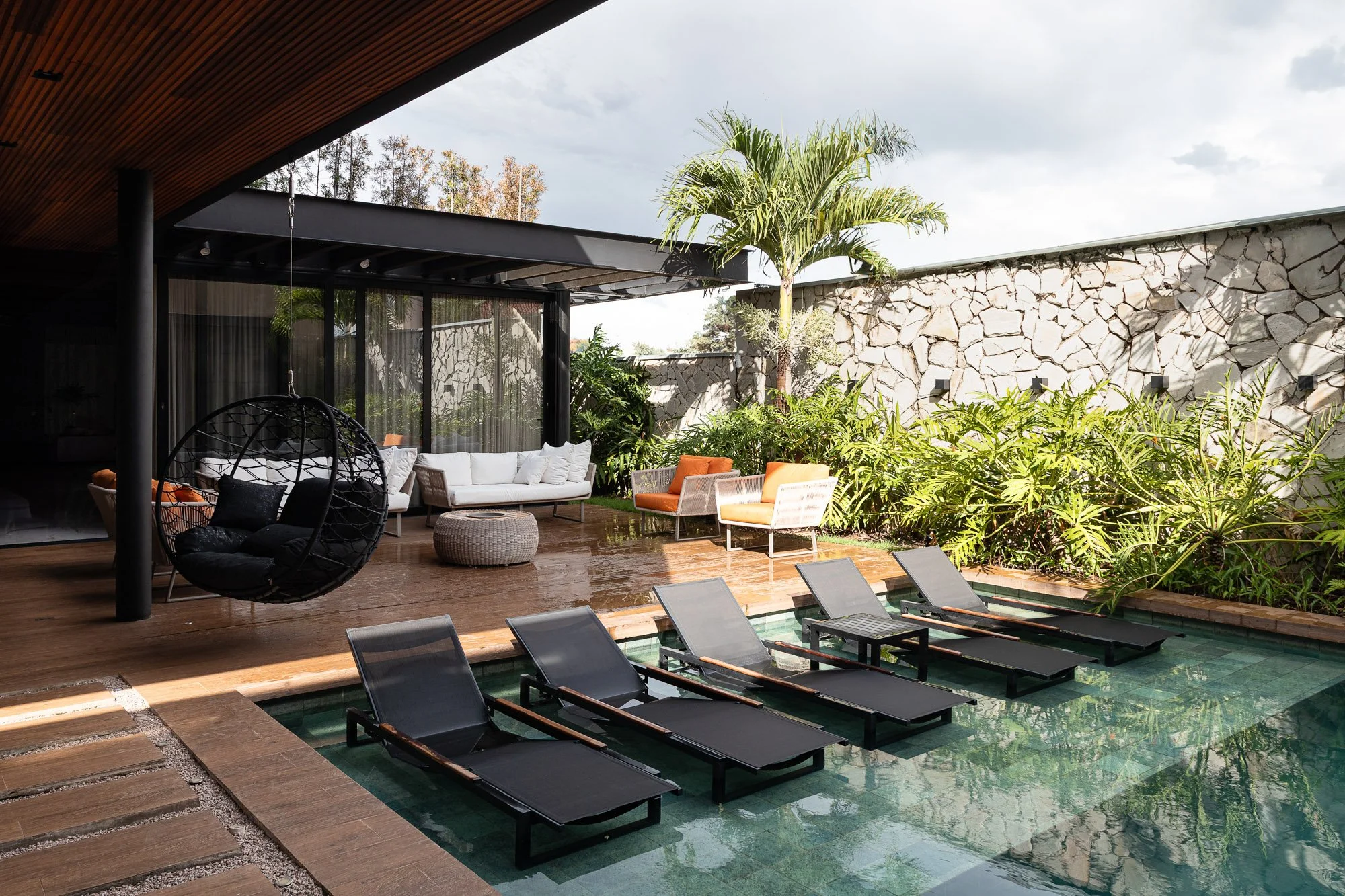 projeto-arquitetura-casa-lazer-deck-piscina-varanda-gourmet-integrados.jpg