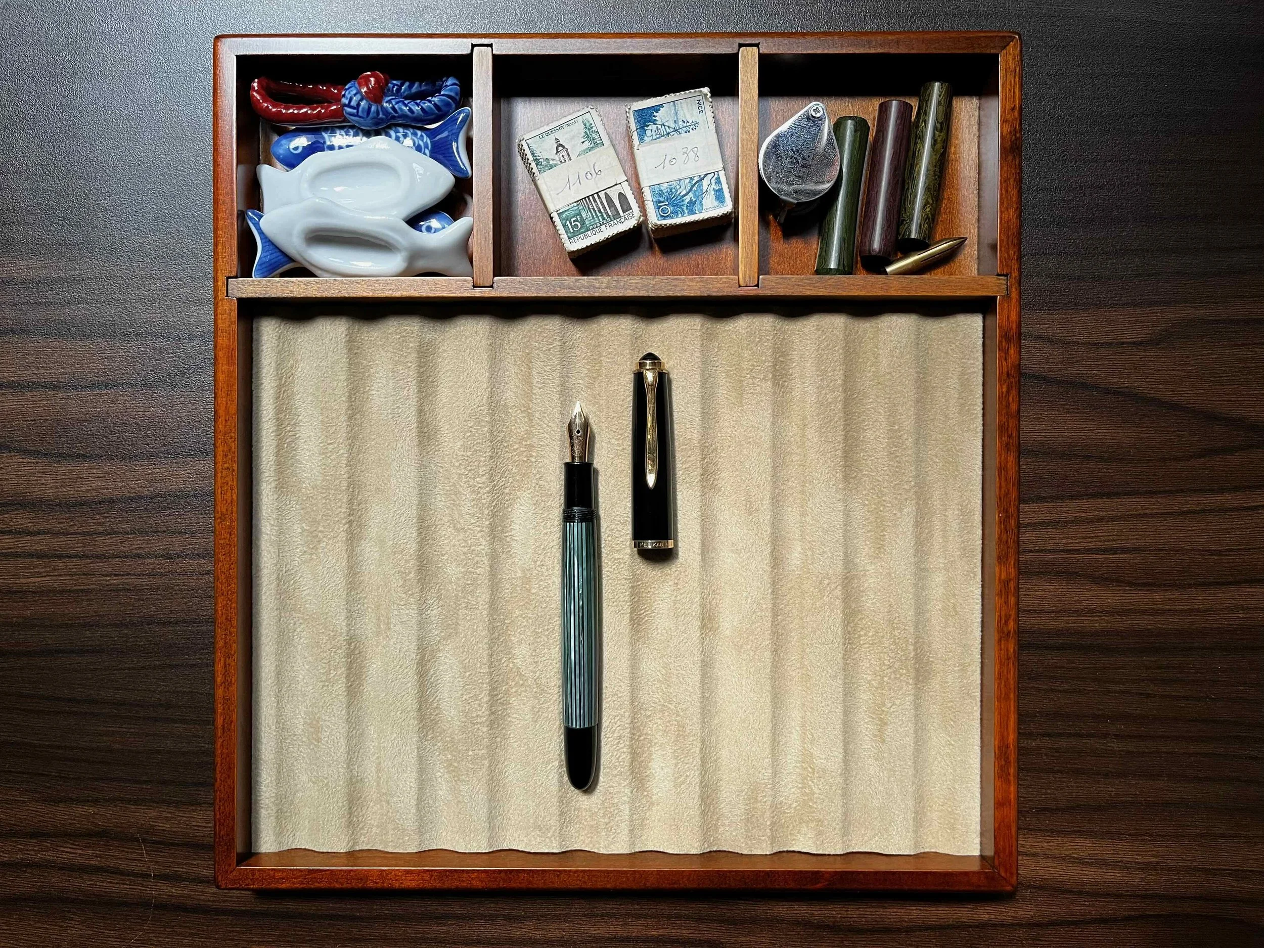 A full body shot of the Pelikan 400NN
