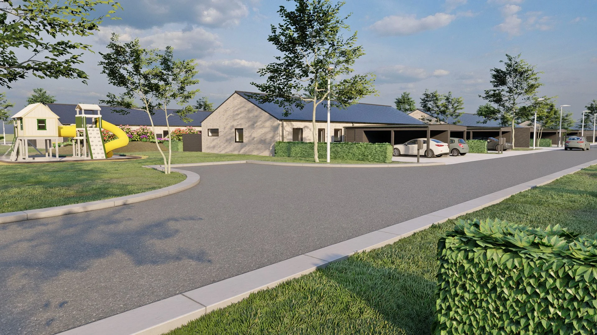 Et boligområde med en børnevenlig legeplads, parkeringsbåde under et tag, græsarealer og grønne træer under en blå himmel med nogle skyer.