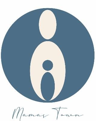 Ein abstraktes Logo mit einer großen ovalen Form und zwei kleineren ovalen Formen in der Mitte, darunter der Schriftzug 'Mamar Town'.