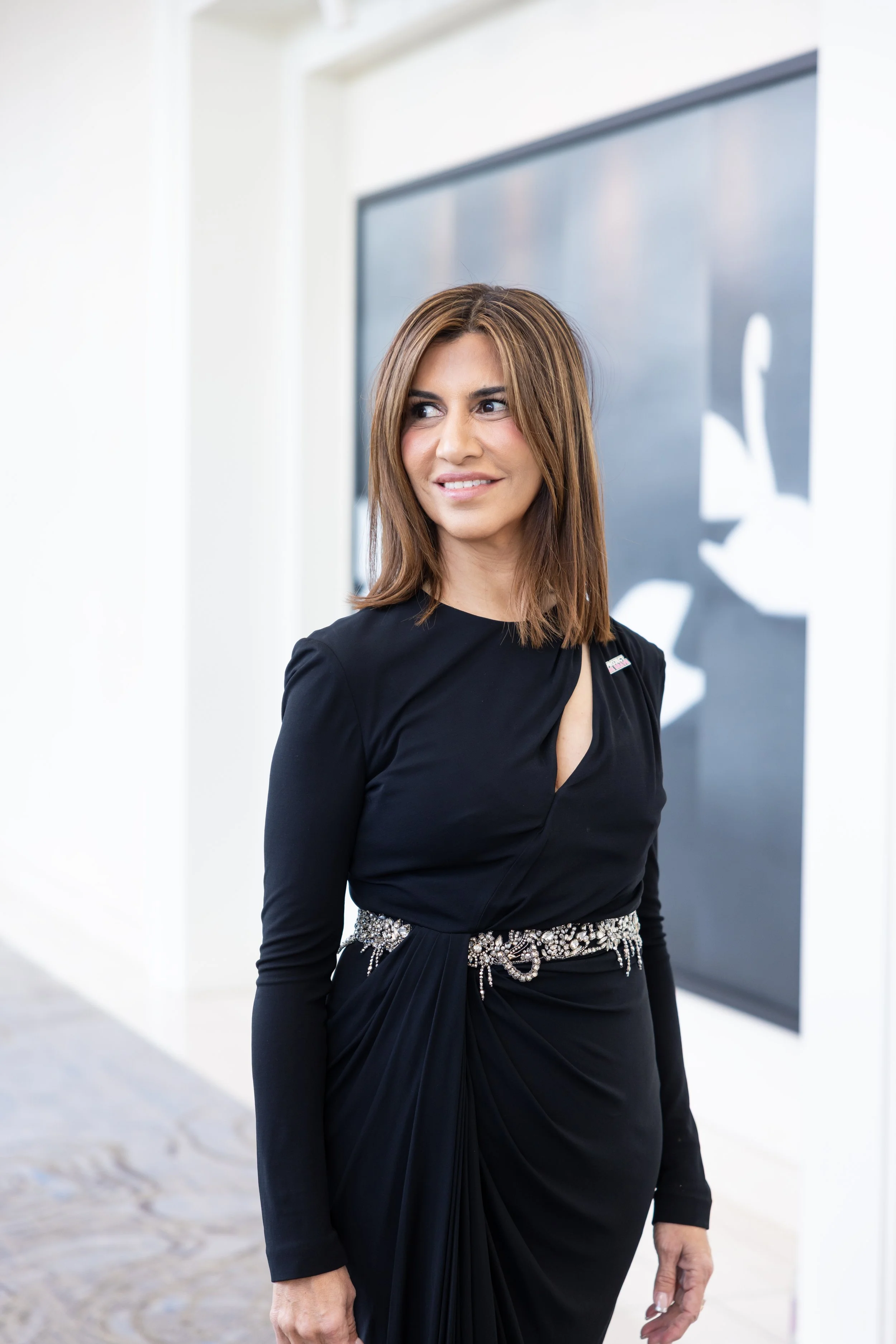 Tina Cu sideways painting 3H1A6478.jpg