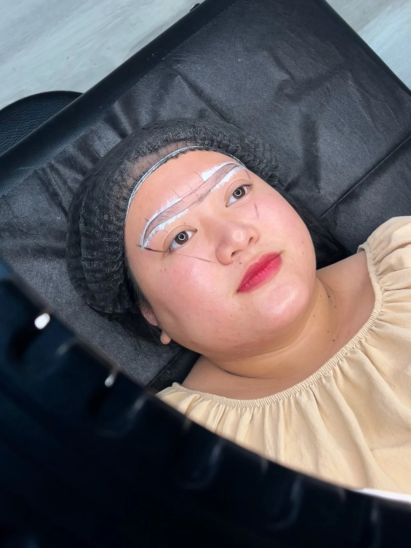 Un beau r&eacute;sultat commence bien avant la pigmentation.

Le mapping fait partie du travail invisible que l&rsquo;on ne voit presque jamais&hellip; pourtant c&rsquo;est la base de toute pigmentation r&eacute;ussie.

C&rsquo;est cette &eacute;tape